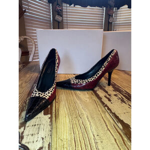 DONALD PLINER | Heels Size 9 Red Black Animal Print